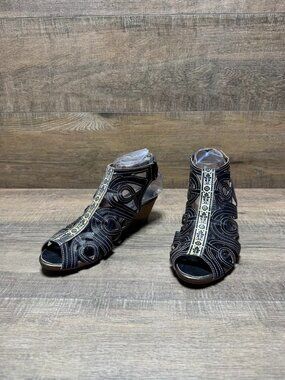 Spring Step Flourish Black Gladiator Slingback Heels Women's Size EU 38